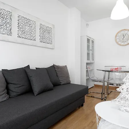 Apartamento En Sabinanigo Con Amplia Y Soleada Terraza Exterior photo