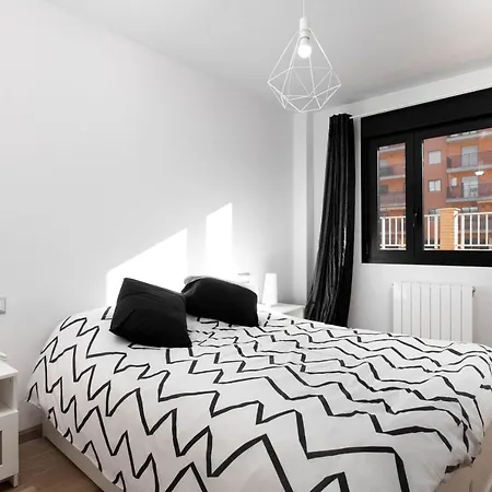 Apartamento En Sabinanigo Con Amplia Y Soleada Terraza Exterior photo