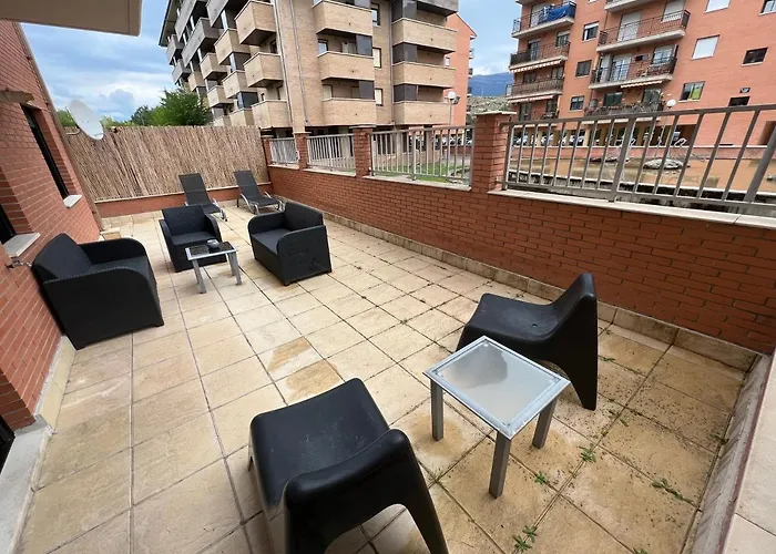 Apartamento En Sabinanigo Con Amplia Y Soleada Terraza