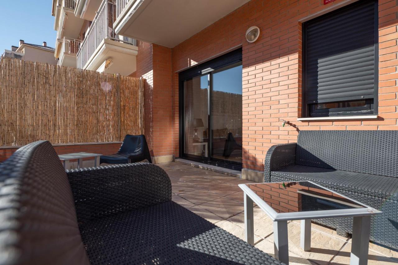 En Con Amplia Y Soleada Terraza Sabinanigo